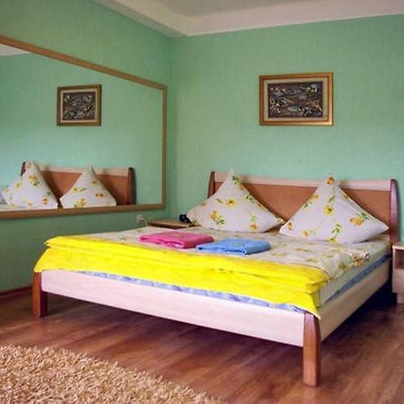 Zaporizhia Apartment On Sobornyi Avenue מראה חיצוני תמונה